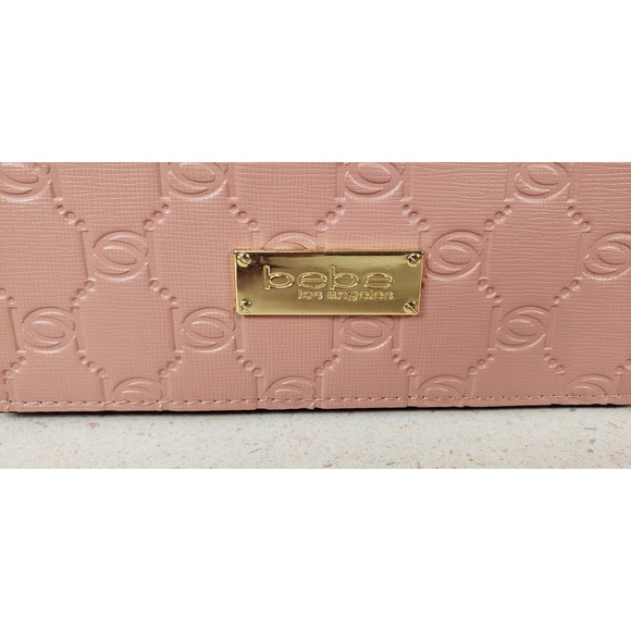 Vintage BeBe Los Angeles Aliab Fl ap Peach Crossbody Quilted Chain Stud Strap - Picture 2 of 10